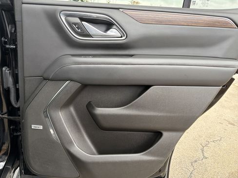 Used 2022 Chevrolet Tahoe High Country image 16