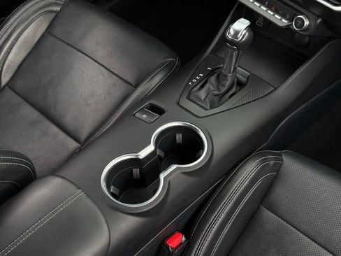 Used 2025 Ford Mustang Premium RWD image 25