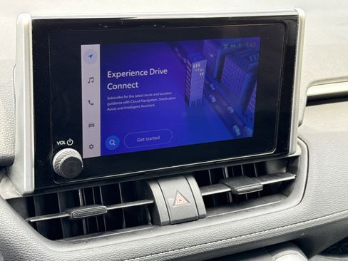 Used 2024 Toyota RAV4 XLE image 22