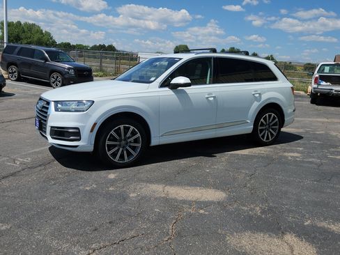 Used 2019 Audi Q7 3.0T Premium Plus w/ Premium Plus Package AWD/4WD image 4