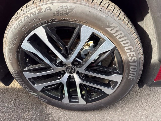 Used 2026 Toyota RAV4 Limited AWD/4WD image 8