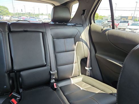 Used 2024 Chevrolet Equinox Premier FWD image 15