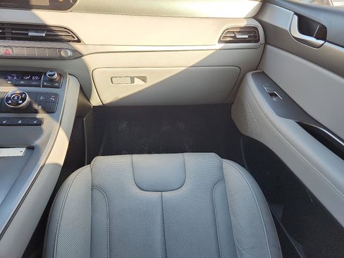 Used 2022 Hyundai Palisade SEL w/ Premium Package image 11