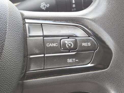 Used 2023 RAM ProMaster 2500 FWD image 6