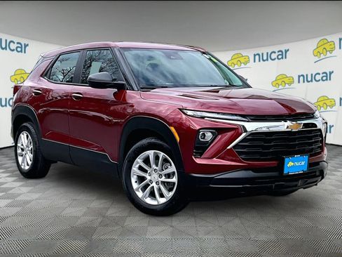 Used 2024 Chevrolet TrailBlazer LS image 1