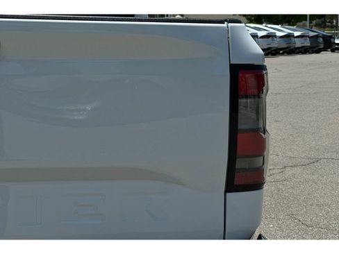 Used 2024 Nissan Frontier S w/ Technology Package RWD image 49