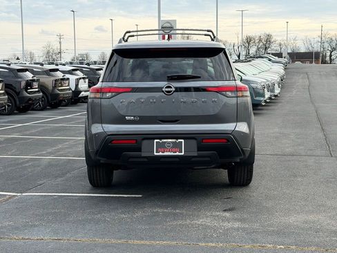 New 2026 Nissan Pathfinder SV image 8