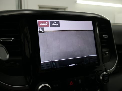 Used 2019 RAM 2500 Big Horn AWD/4WD image 18