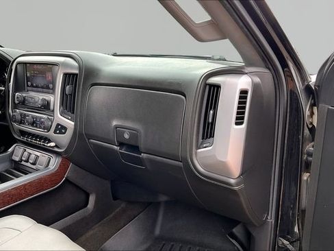 Used 2015 GMC Sierra 1500 SLT w/ SLT Crew Cab Value Package AWD/4WD image 18
