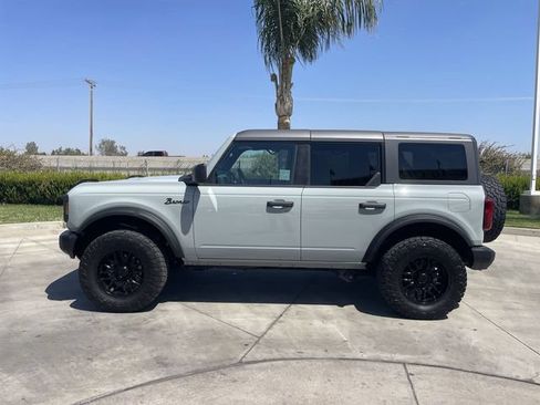 Used 2024 Ford Bronco Black Diamond AWD/4WD image 5