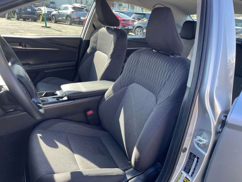 Used 2025 Toyota Camry LE image 35