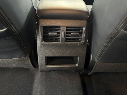 Used 2024 Mitsubishi Outlander SE image 34