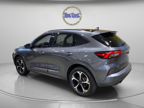 Used 2023 Ford Escape ST-Line Elite w/ Premium Technology Package image 3