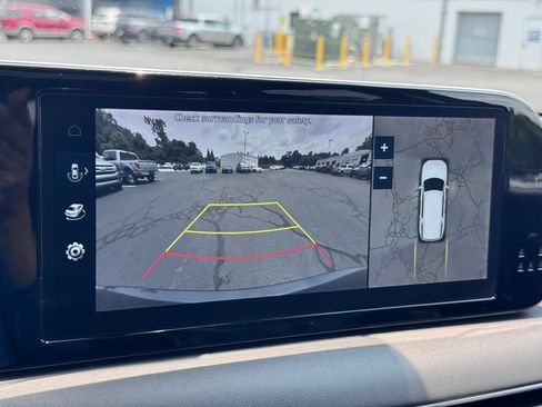 Used 2023 Hyundai Palisade Limited w/ Cargo Package AWD/4WD image 12