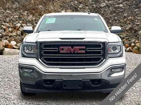 Used 2018 GMC Sierra 1500 SLE w/ SLE Value Package AWD/4WD image 3