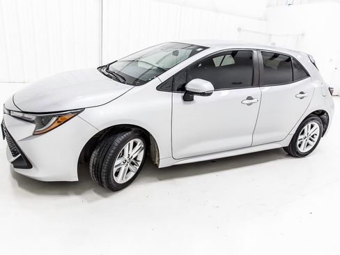 Used 2022 Toyota Corolla SE image 3