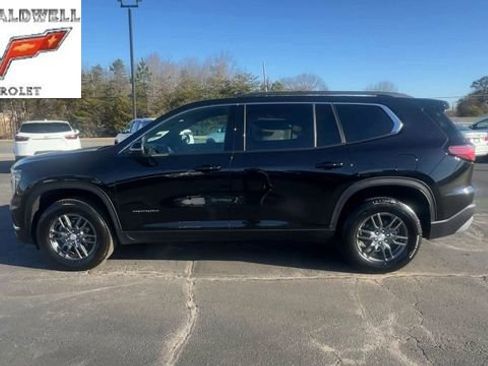 Used 2025 GMC Acadia Elevation image 5