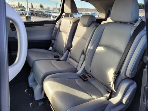 Certified 2019 Honda Odyssey EX-L image 11