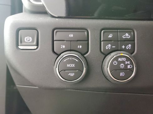 New 2026 Chevrolet Silverado 2500 LT w/ Trail Boss Package image 25