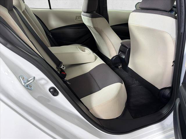 Used 2025 Toyota Corolla LE FWD image 15