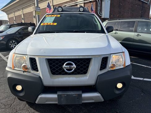 Used 2012 Nissan Xterra PRO-4X image 2