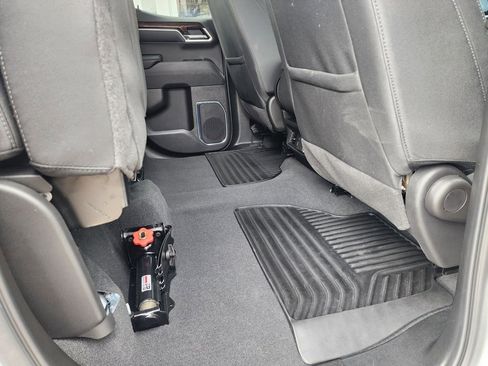 Used 2025 GMC Sierra 1500 Elevation image 13