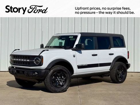 New 2025 Ford Bronco Big Bend w/ Black Diamond Package AWD/4WD image 1
