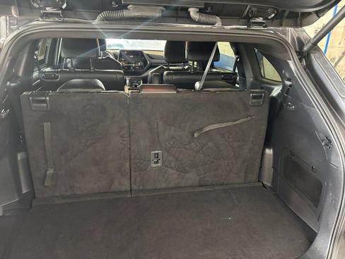 Used 2025 Toyota Highlander XSE AWD/4WD image 31