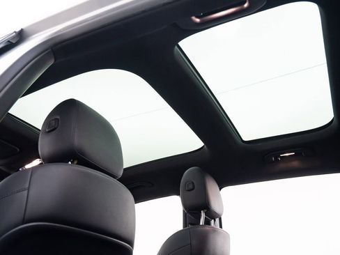 Used 2022 Mercedes-Benz GLB 250 4MATIC image 19