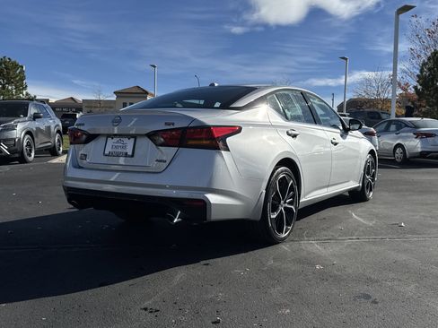 New 2025 Nissan Altima 2.5 SR image 3