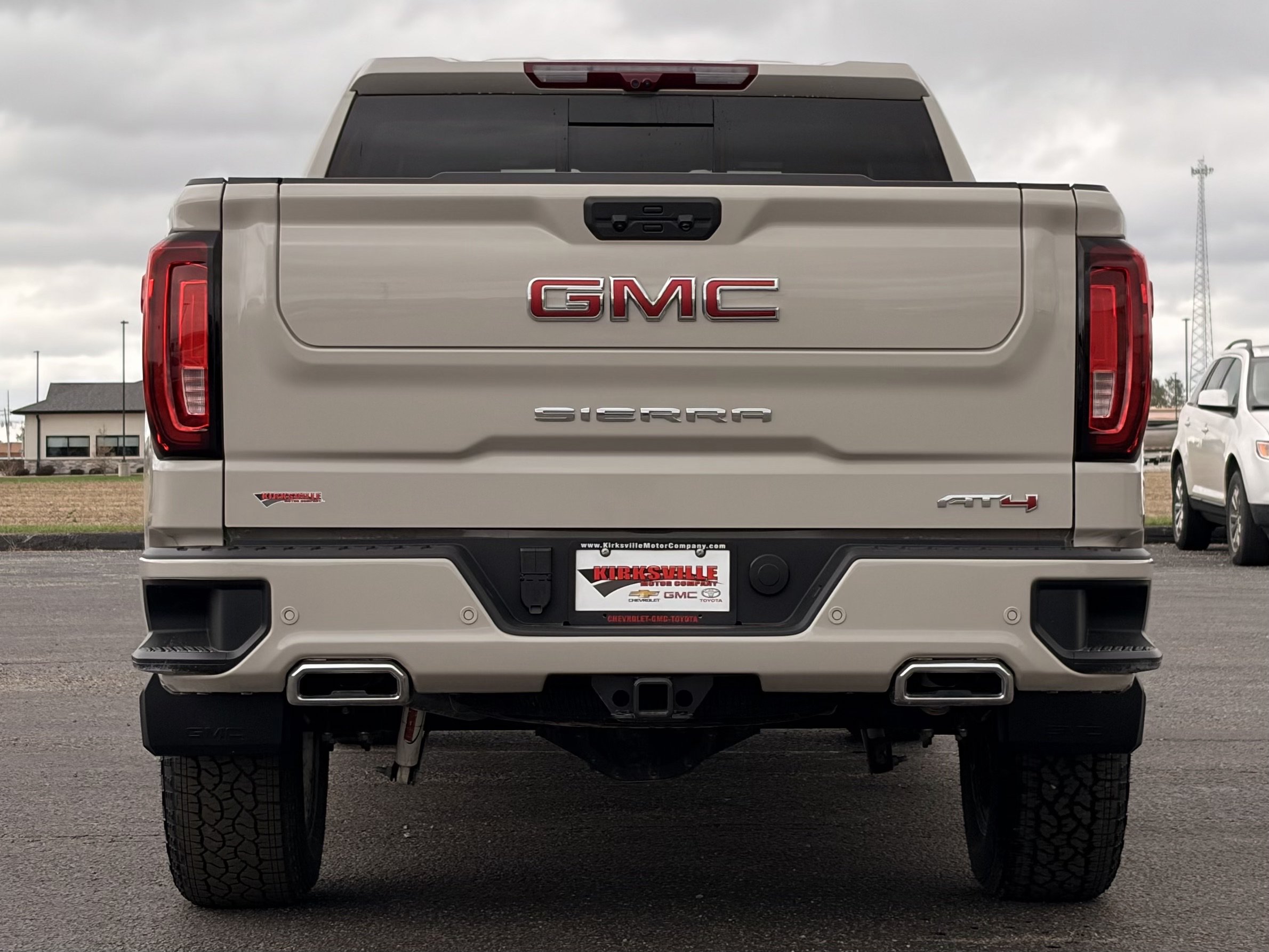 New 2026 GMC Sierra 1500 AT4 w/ AT4 Premium Package AWD/4WD image 5
