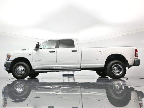 Used 2024 RAM 3500 Big Horn image 44