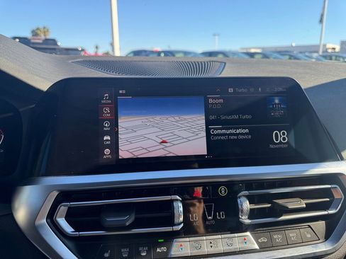 Used 2023 BMW M440i Coupe w/ Premium Package image 19