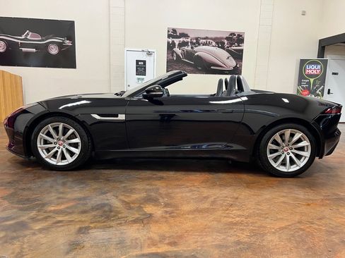 Used 2019 Jaguar F-TYPE image 6