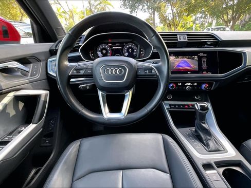 Used 2022 Audi Q3 2.0T Premium w/ Convenience Package image 12