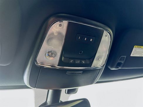 Used 2020 Jeep Grand Cherokee Altitude image 33