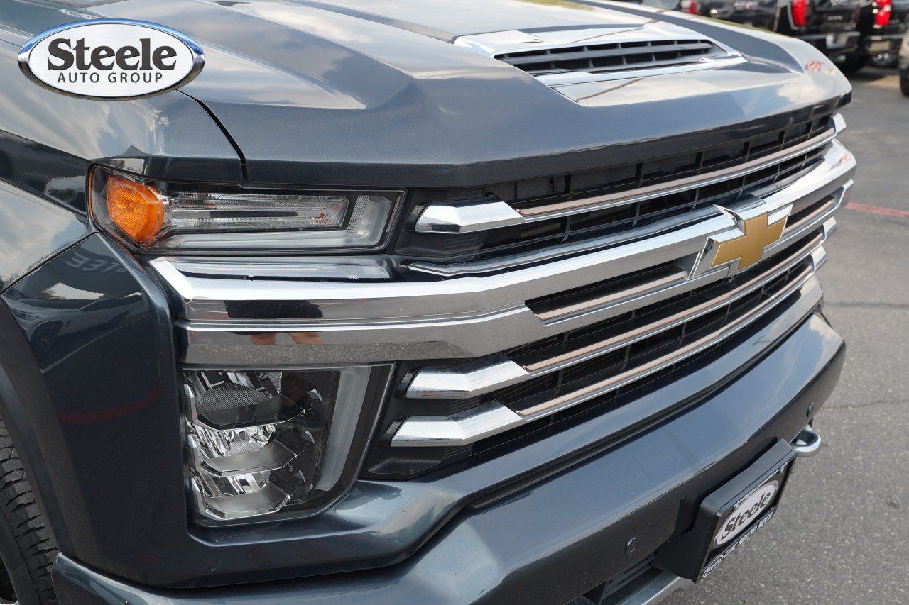 Used 2020 Chevrolet Silverado 3500 High Country w/ Technology Package AWD/4WD image 27