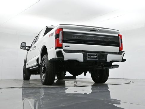 New 2026 Ford F250 Platinum image 59