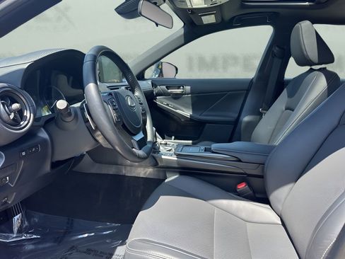 Used 2025 Lexus IS 350 F Sport image 9
