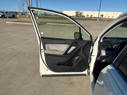 Used 2014 Subaru Forester 2.5i Premium w/ Popular Package #2 image 13