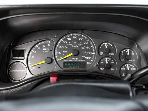 Used 2000 Chevrolet Silverado 1500 4x4 Extended Cab w/ Firm Ride Suspension Pkg image 15