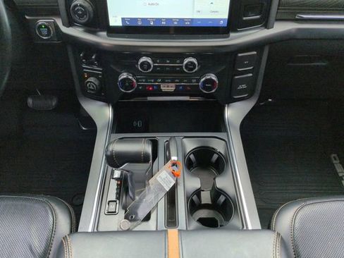 Certified 2022 Ford F150 Platinum w/ Equipment Group 701A High image 20