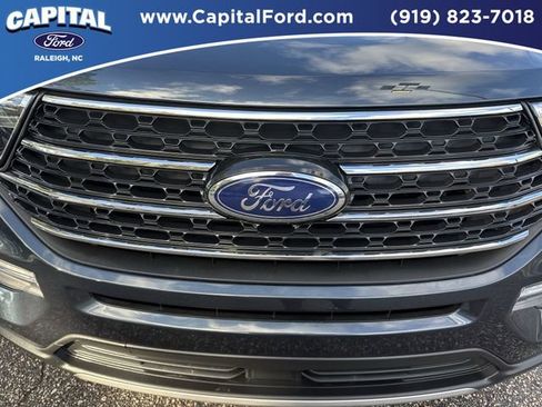 Used 2023 Ford Explorer XLT w/ Equipment Group 202A image 10