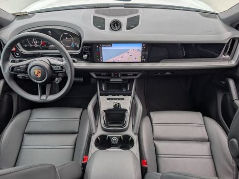 Certified 2026 Porsche Cayenne Coupe AWD/4WD image 6