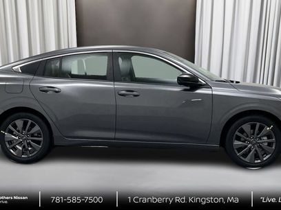 New 2026 Nissan Sentra SL w/ Floor Mat Package