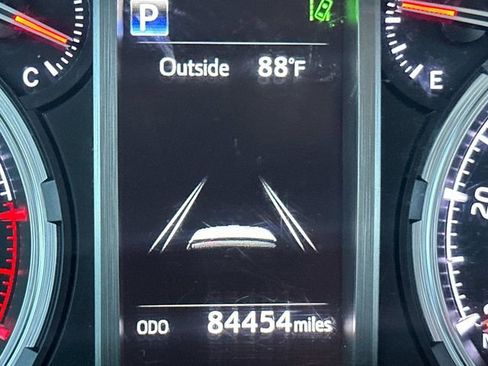 Used 2022 Toyota 4Runner TRD Off-Road Premium image 18