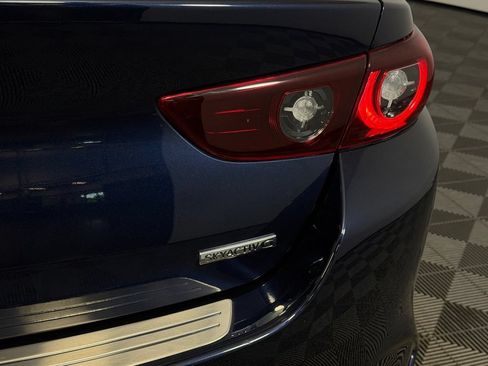 Used 2025 MAZDA MAZDA3 s FWD image 12