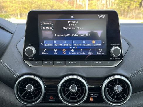 Used 2024 Nissan Sentra SV image 4