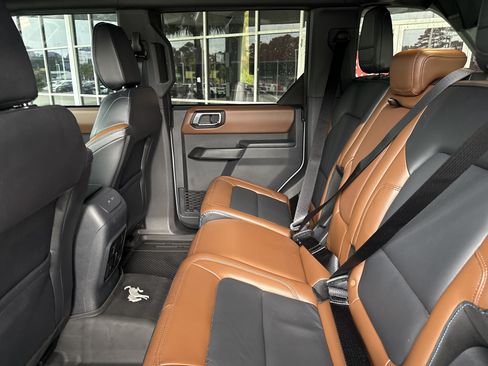 Used 2024 Ford Bronco Outer Banks AWD/4WD image 29