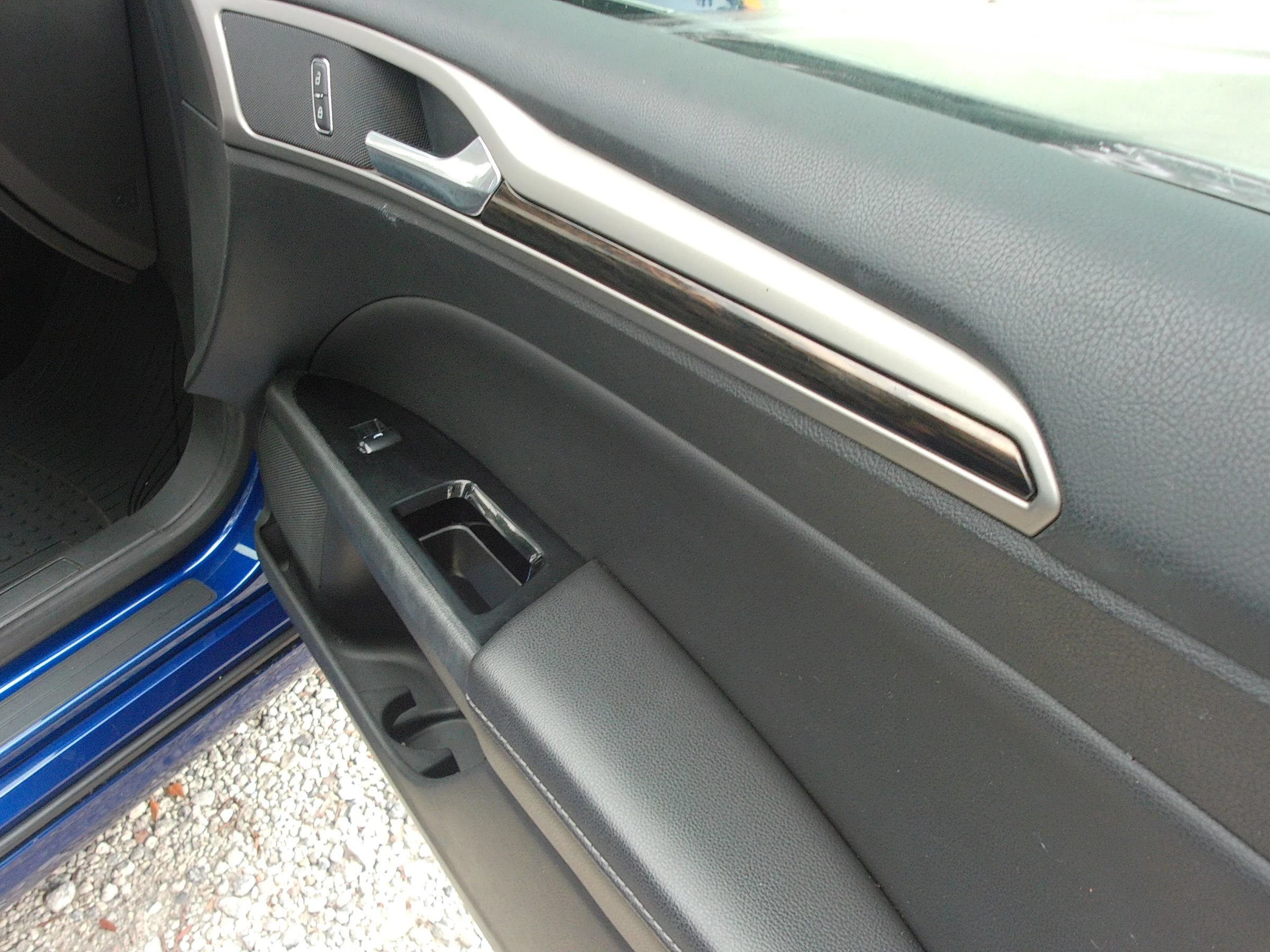 Used 2013 Ford Fusion SE FWD image 38